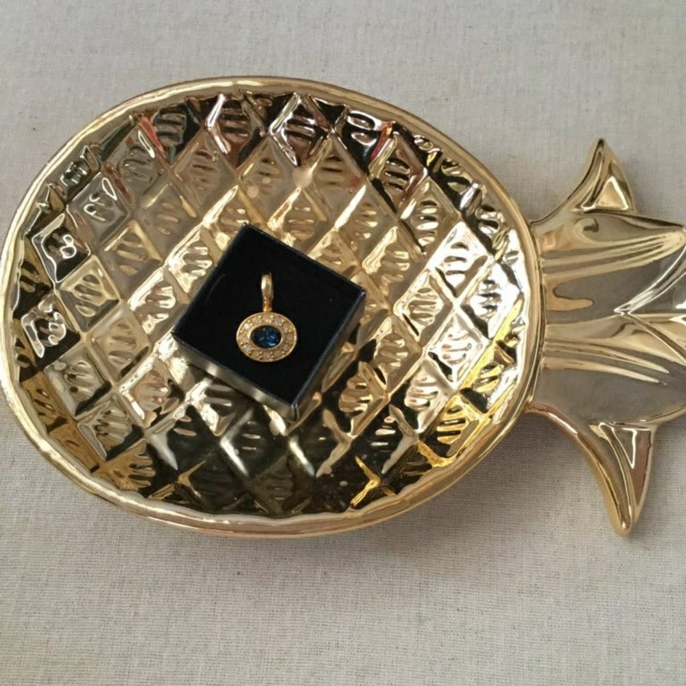 Blue pendant